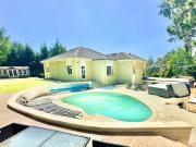 5 Bed House - Pool - Hot Tub - Sauna - Pool Table - Near New Forest - Sleeps 12 5 Bed House - Pool - Hot Tub - Sauna - Pool Table - Near New Forest - Sleeps 12