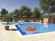 Holiday apartment by the swimming pool F 997