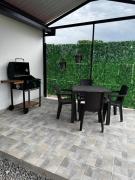 Casa con Parrilla y Espacios al Aire Libre