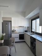 ΘΕΑ 5 Comfortable 1BR and 2BR Apartments