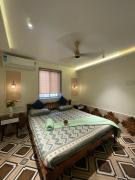 Zuluk Poolside Luxury Homestay with Swimming Pool