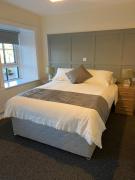 Maloneys The Square Bed & Breakfast