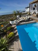 105 on Beach, Sage Room