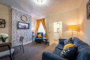 Harbour place in Newcastle under Lyme with Parking, perfect for Contractors or Alton Towers