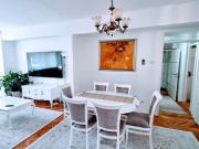 Turquoise Sunny Apartment