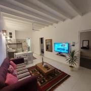 Cozy house with Private garden