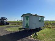 De Keet op een boerencamping