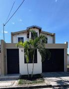 Extraordinaria Casa Quinta privada - Ricaurte Cundinamarca