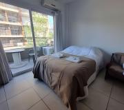 Moderno departamento con patio privado