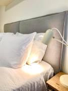 Yellow Five Apartment