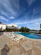 white villa 4 bedroom elgouna heated pool