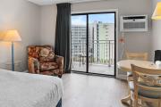 Ocean View Double Queen Suite! Perfect for 4 Guests! Sea Mist 51112