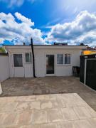 Ensuite Double Room with Kitchen Ensuite Double Room with Kitchen