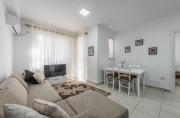 Cozy Apartment Durres, Golem