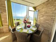 Appartement moderne avec vue mer