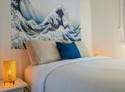 Chalet #8 Waterfront with Spa, Fireplace, Wifi and AC