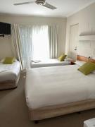 Corlette Palms Motor Inn