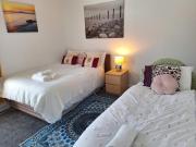 12 Cornwallis Lodge Family Room 1