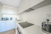 Modern & Stylish 2 Bed Flat in Central Birmingham