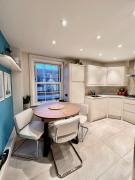 Modern and spacious flat Modern and spacious flat