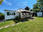 Bungalow avec jardin à côté du port