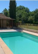 La Tanière, maison familiale avec piscine, 13 couchages