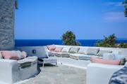 Zen Blue Mills - Luxury Villa in Kea Island