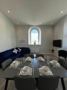 Welsh Getaway Apartment - Town Centre