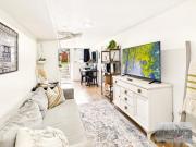 Downtown Albany Boho Inn