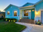 Cozy Coastal Cottage at Naples Bay, Pickleball, Botanical Garden