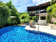 Modern 4 BDR Villa, privat Pool, Walk Beach