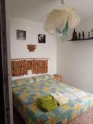 Mari, comparto el piso