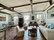 Suite du Prince, 70 sqm AC lift terrace garage