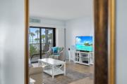 Top Captiva