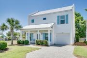 Seabreeze -Walk to beach! Pet friendly!