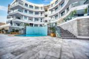 Modern apartment near the beach