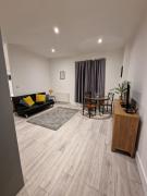 Extra Large Modern Studio Flat In Kent Extra Large Modern Studio Flat In Kent