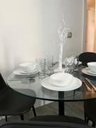 Gorgeous 2 bed apartment with terrace, free parking