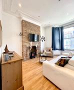 1 BDR Flat- Harry Potter Themed