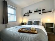 Dale House by Blue Skies Stays