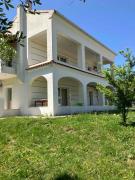 Elenas and Evies apartment