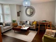 Peaceful Stoke Newington apartment with garden