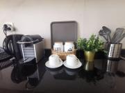 Face à la cité sportive