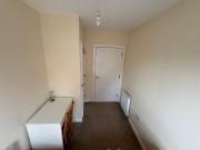 Cosy Room with Shared Bathroom