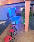 Casa com Piscina