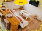 Escapade à 2 ou en petit groupe Appartement tout équipé Quartier résidentiel calme RER direct Parfait pour télétravail et détente