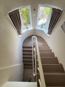 Scandi Style Studio with Private Bathroom , Walk to Everything No 32