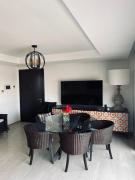 Blue Hope Duplex with sea and mountain views