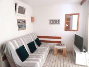 Studio cabine cosy avec piscine, proche Aqualand et plage, parking disponible, terrasse privative - FR-1-607-159