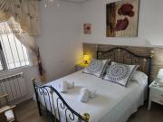 Cozy Bungalow with Private Terrace and Communal Pool in Torrevieja